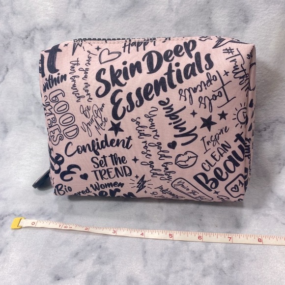 BeautyBio Beauty Gift Set 4pc, Cleanser, Vitamin C Serum, Eye Patch, Bag, NEW - Picture 9 of 16